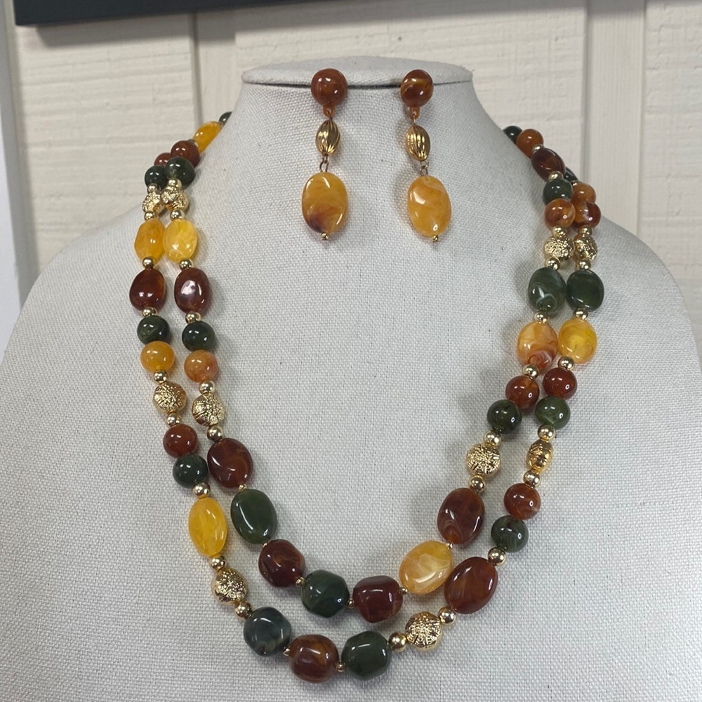 Classic vintage double strand neutral tone necklace earrings set